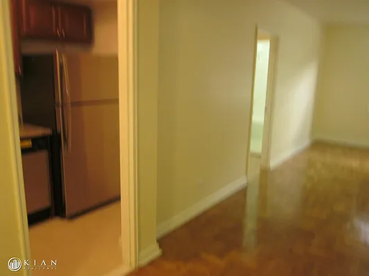 Rented by Kian Realty | media 18