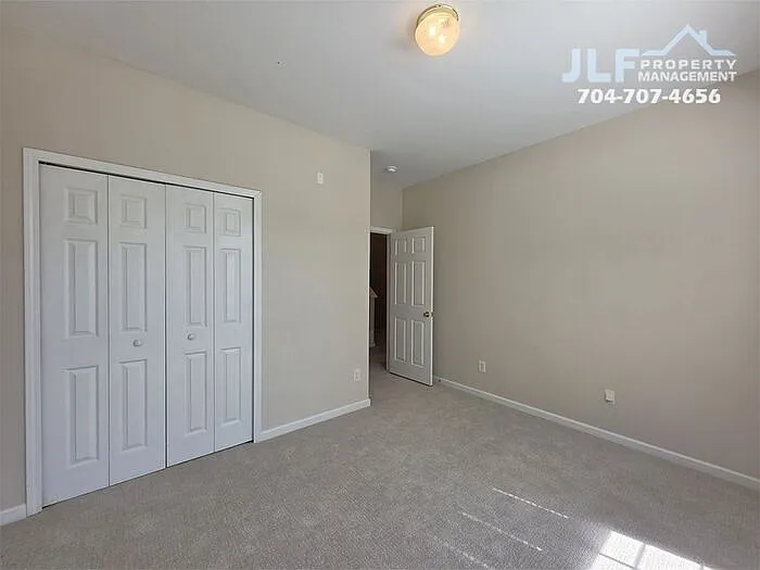 3 bed, 3.0 bath, 1853 sqft, $2,145 — Photo 3