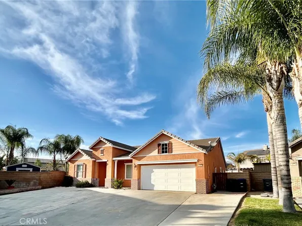1668 Hendy Woods Cir, Perris, CA 92571