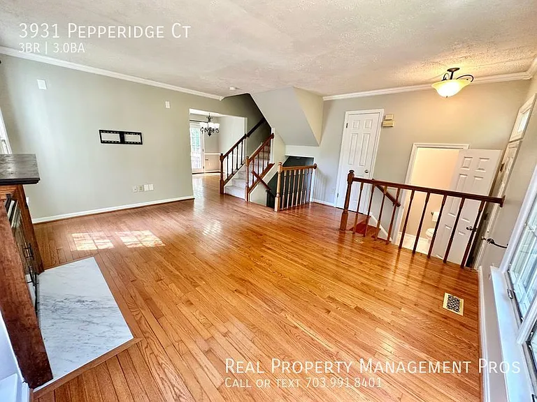 3931 Pepperidge Ct — Photo 4