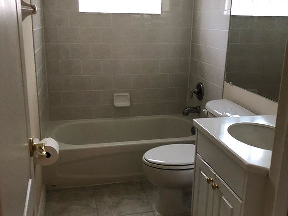 5th image of 6924 Renshaw Dr