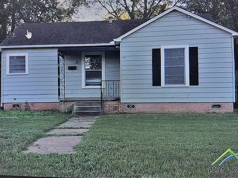 703 E Barbara St — Photo 6