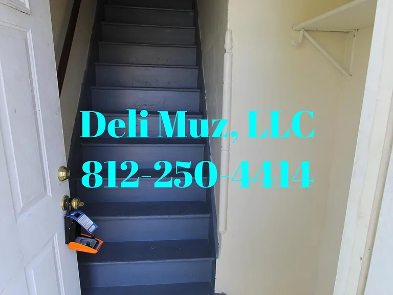 742 E Chandler Ave #B — Photo 3