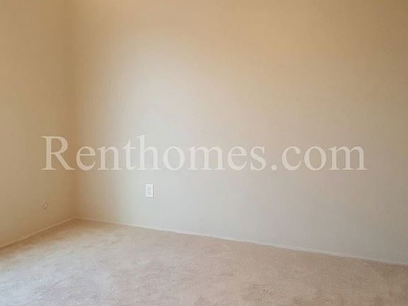 5th image of 4136 Genesee Ave