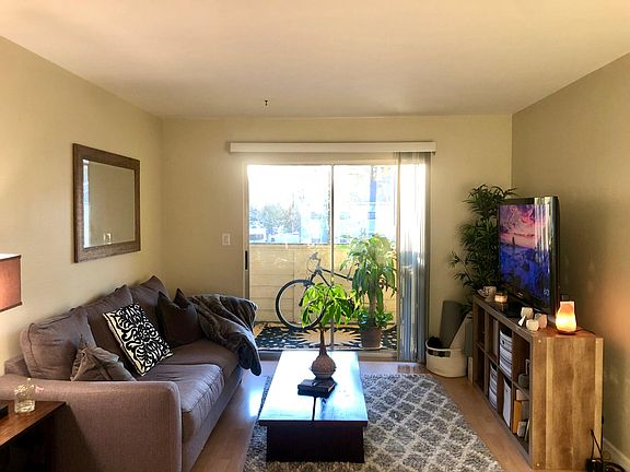 3rd image of 1400 Gandy Blvd N #10001