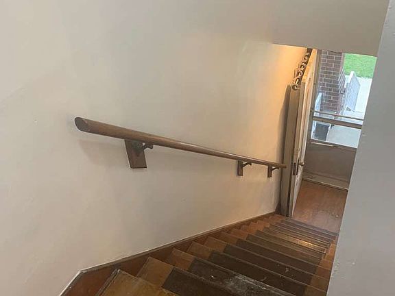 5th image of 9459 Mitchell St #2