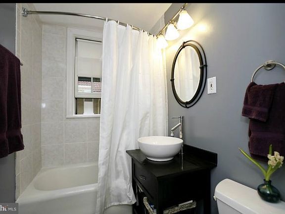 4th image of 2032 Belmont Rd NW APT 319