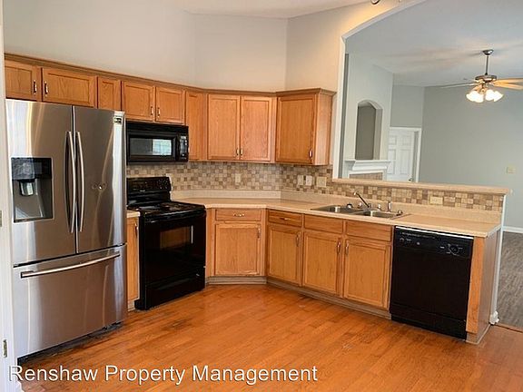 4th image of 7071 Parkbrook Ln