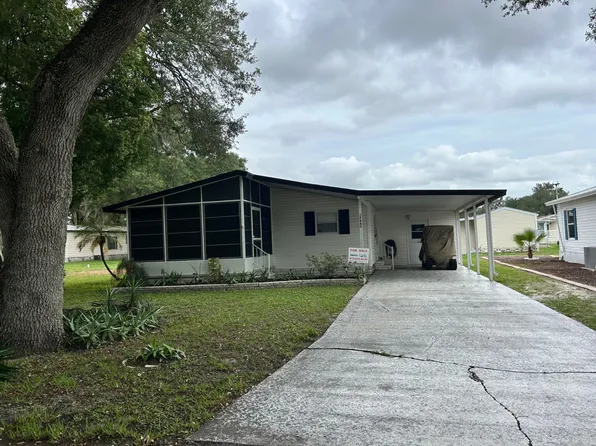 37645 Tradewind Dr, Zephyrhills, FL 33541