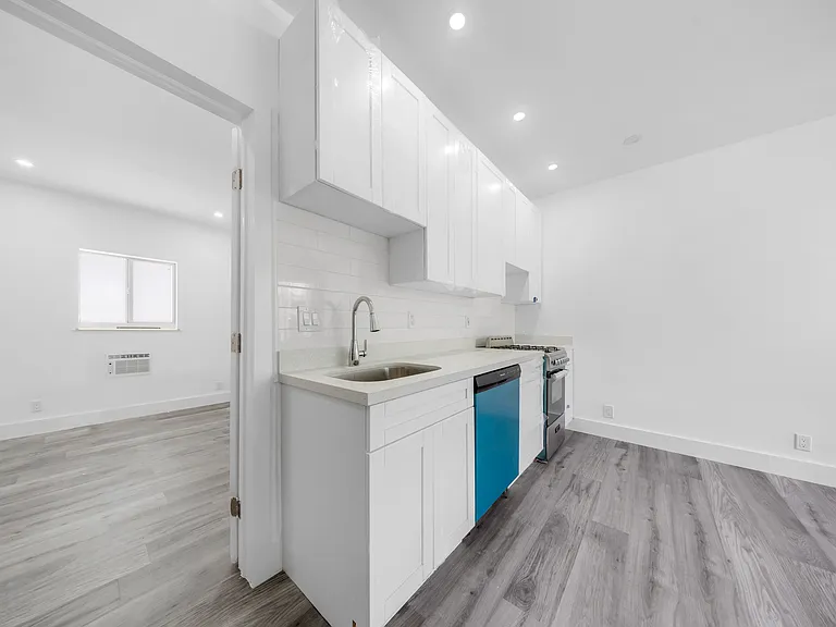 6844 Abbott Ave #6 — Photo 11