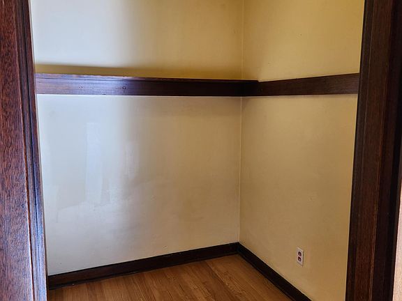 Storage/office