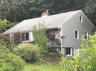 1022 Gringo Rd, Aliquippa, PA 15001