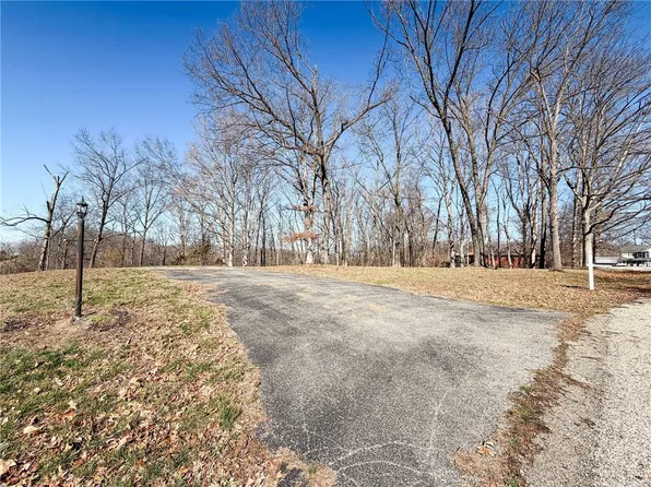 20753 N Heritage Ln, Marshall, IL 62441