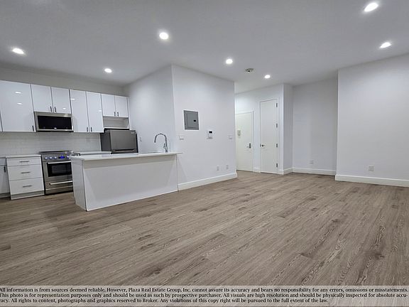 3rd image of 882 Lexington Ave APT 1B