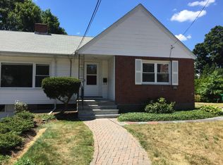11 Glazer Rd, Newton Center, MA 02459