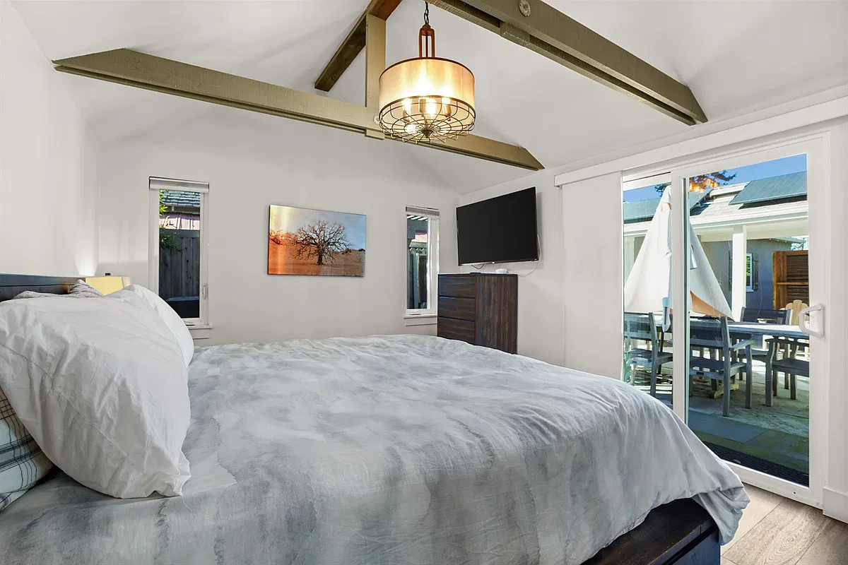 1 bed, 680 sqft, $3,600 — Photo 2