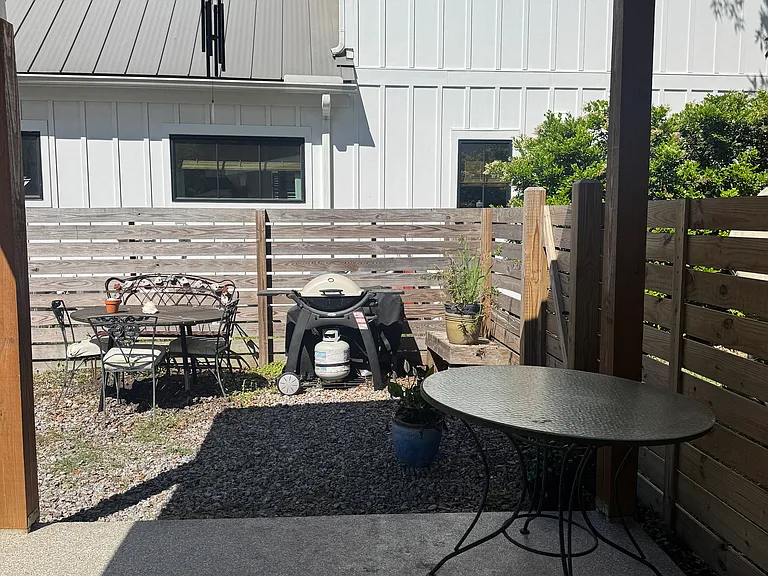 754 Atlantic St — Photo 10
