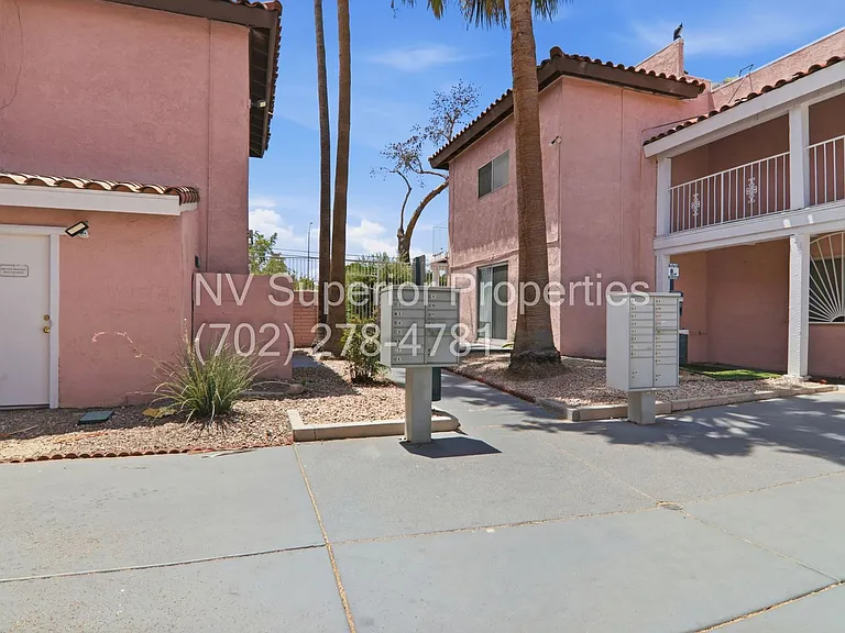 2274 E Desert Inn Rd — Photo 40