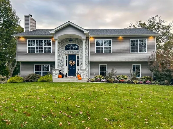 48 Muscoot Road E, Mahopac, NY 10541