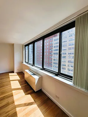 Rented by Corcoran | media 81