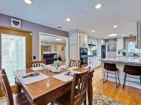 4th image of 1541 Brenner Way