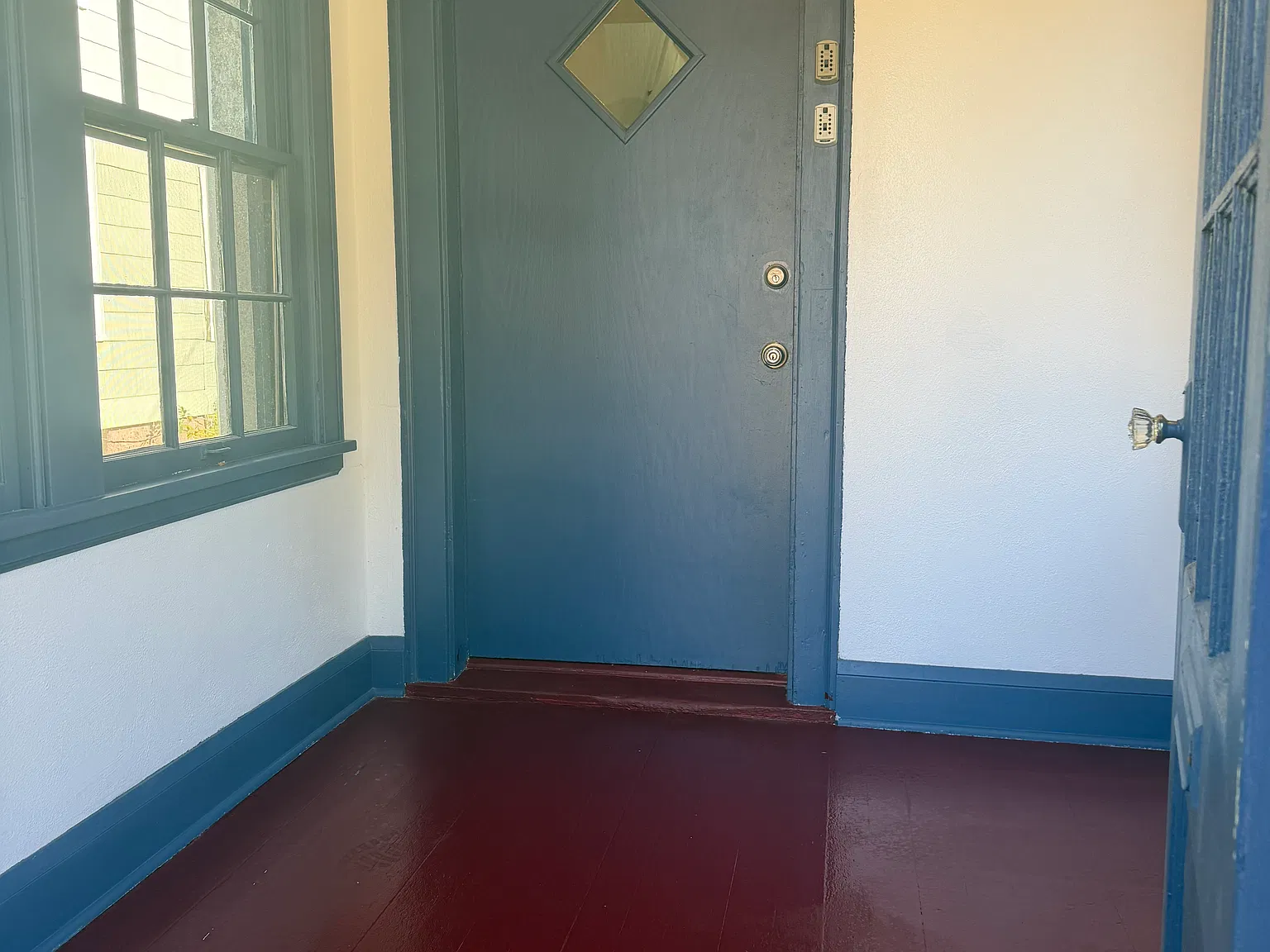 3 bed, 1281 sqft, $2,000 — Photo 3