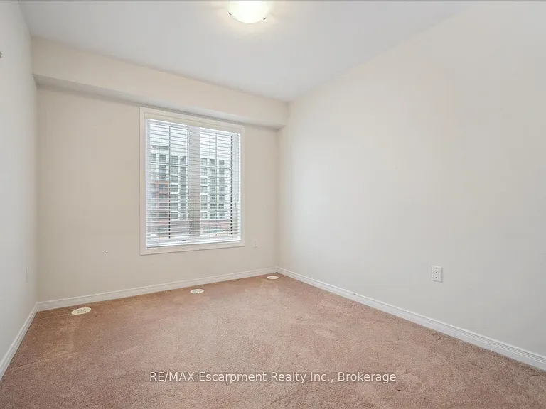 2441 Greenwich Dr #64 — Photo 37