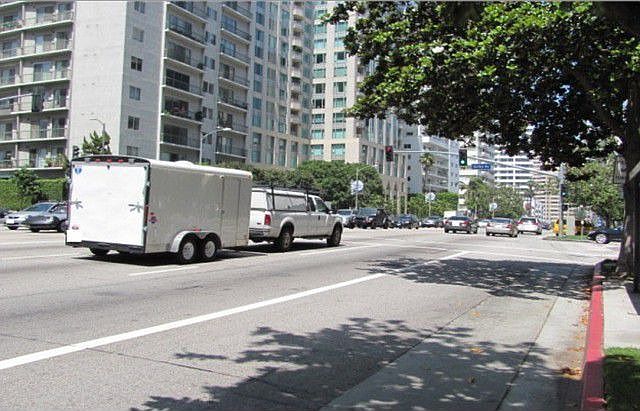 2nd image of 10751 Wilshire Blvd APT 1201