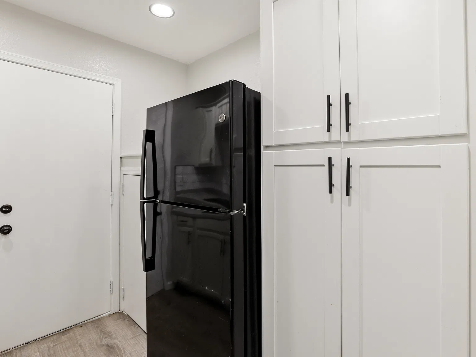 2 bed, 800 sqft, $1,350 — Photo 4