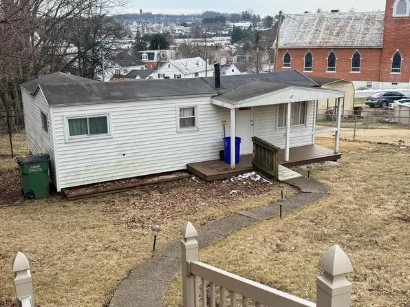 3321 High St, Emigsville, PA 17318