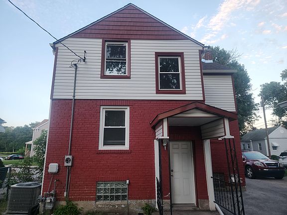 2nd image of 6112 Noble Ave