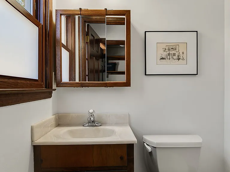9621 Peppertree Dr — Photo 14
