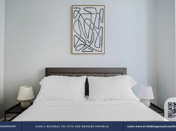 290 West 12th Street image 9 of 21