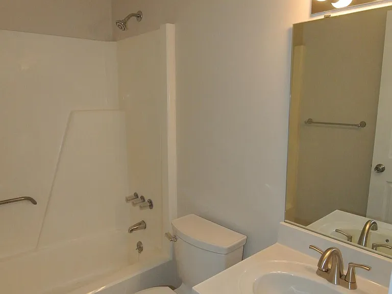 1729 Elmwood St #D — Photo 10