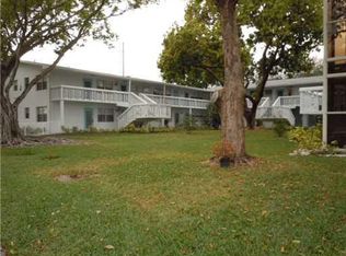 220 Farnham #220-J, Deerfield Beach, FL 33442