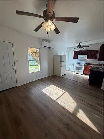 2 bed, 1.0 bath, 650 sqft, $1,000 — Photo 3