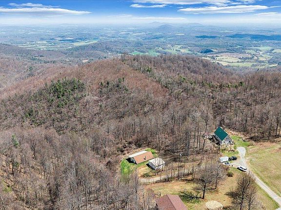 3rd image of 50 Doe Valley Dr SE