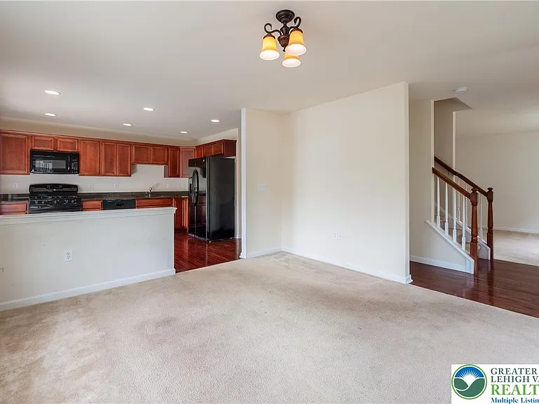 4165 Bunker Hill Dr N — Photo 9