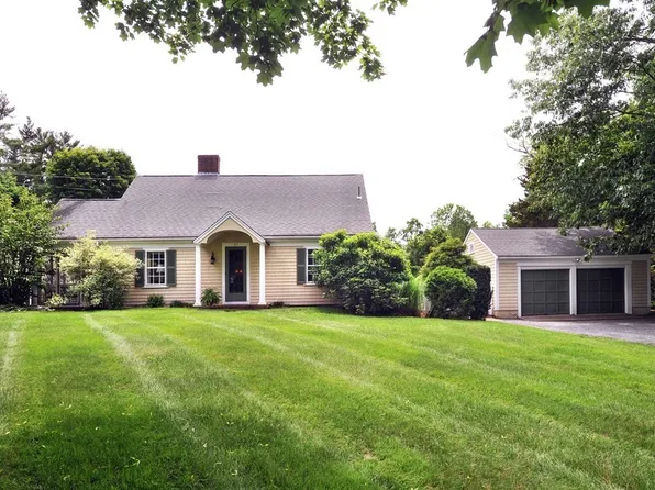 57 West St, Duxbury, MA 02332