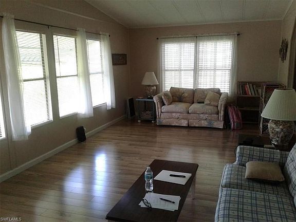 5th image of 4761 Tahiti Dr
