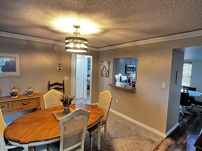 7104 Nantucket Cir #1 — Photo 2