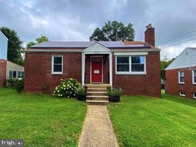 5022 Laguna Rd, College Park, MD, 20740