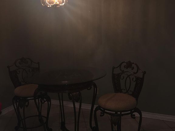 2nd image of 904 Wildwood #1