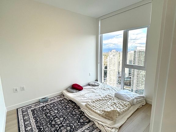 4th image of 13573 98a Ave #37