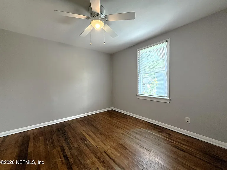 843 Mackinaw St — Photo 14