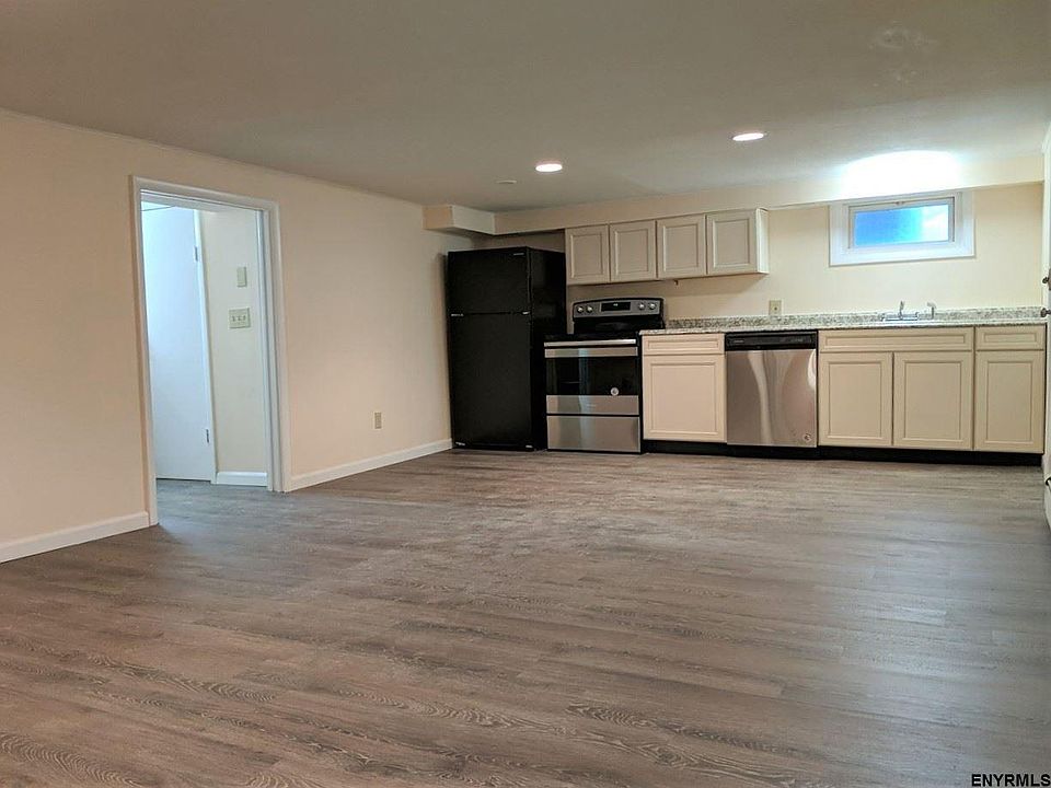 1st image of 542 New Scotland Ave