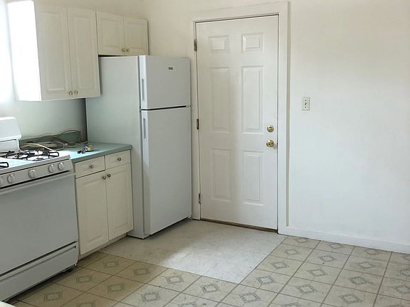 5th image of 1916 N Saint Louis Ave #1