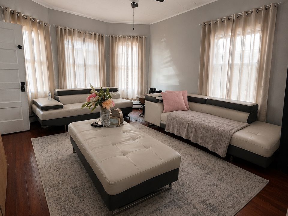 1st image of 366 Park St #1