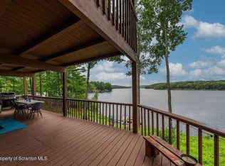 34 Pocono Ct, Lake Ariel, PA 18436