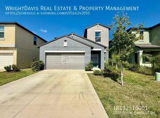 1036 Royal Empress Dr, Ruskin, FL 33570